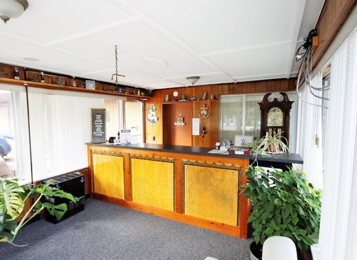 Anchor Inn Lodge (Marine Bay Lodge) - From Website (newer photo)